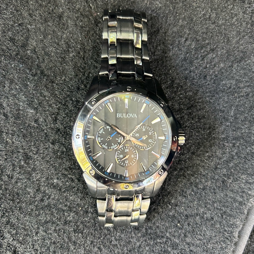 Bulova watch mint condition